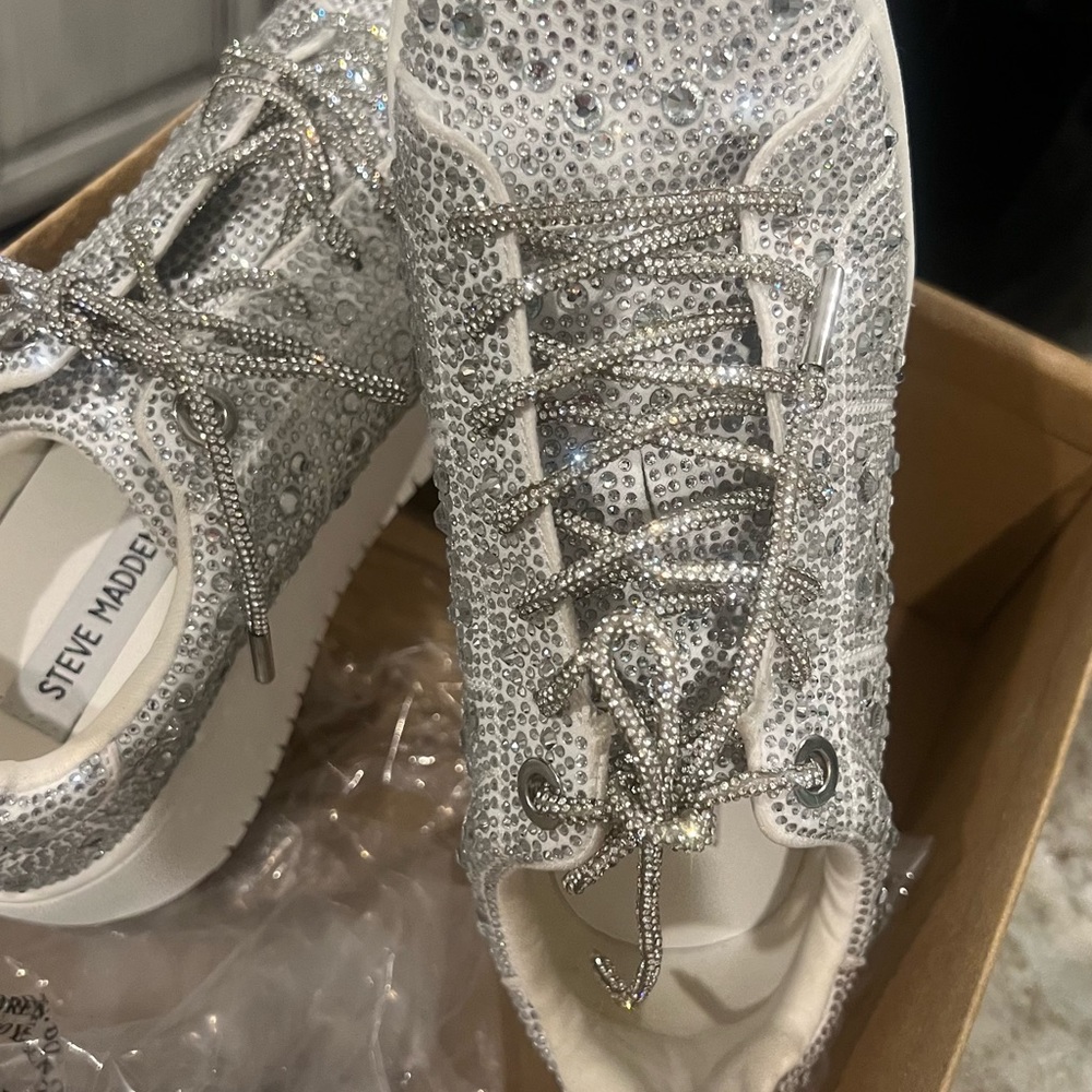 Steve Madden glitter silver thick sole sneakers